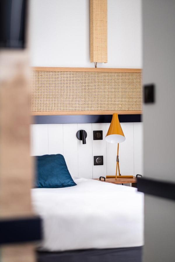 Hotel Le Francais ラ・フロット エクステリア 写真
